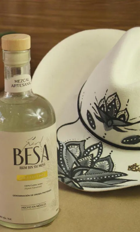 mezcal-besa-cuishe-sombrero