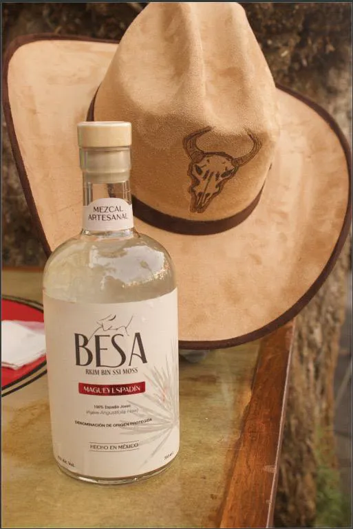 mezcal-besa-espadin-sombrero